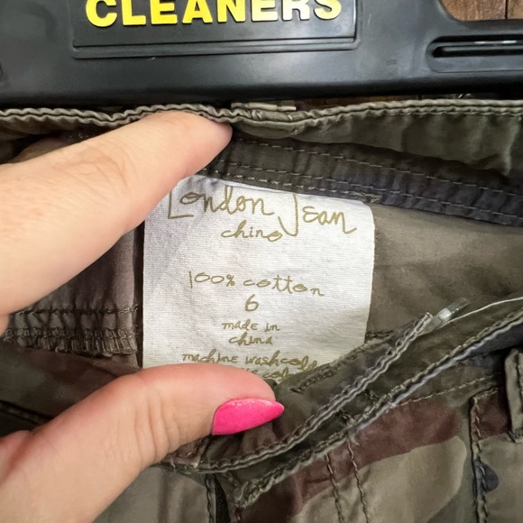 Cargo style capri pants - Picture 4 of 4